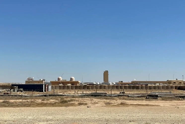 ثلاثة صواريخ من ايران تعترضها الدفاعات الاردنية ومسيرة ملغومة