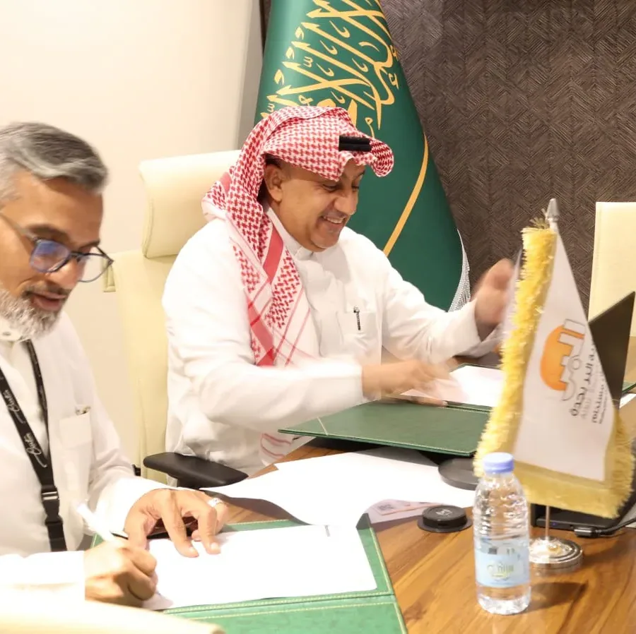 جمعية البر بجدة توقع شراكة مع فريق الإبداع في بازار سوق 7
