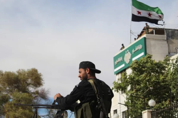 هجوما - داعش ينفذ 57 هجوما في سوريا خلال خمسة اشهر ويعيد رسم خريطة ا