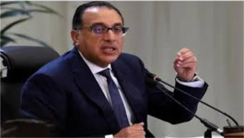 ومركز - رئيس الوزراء يتفقد ويفتتح مشروعات في العلمين الجديدة ومركز