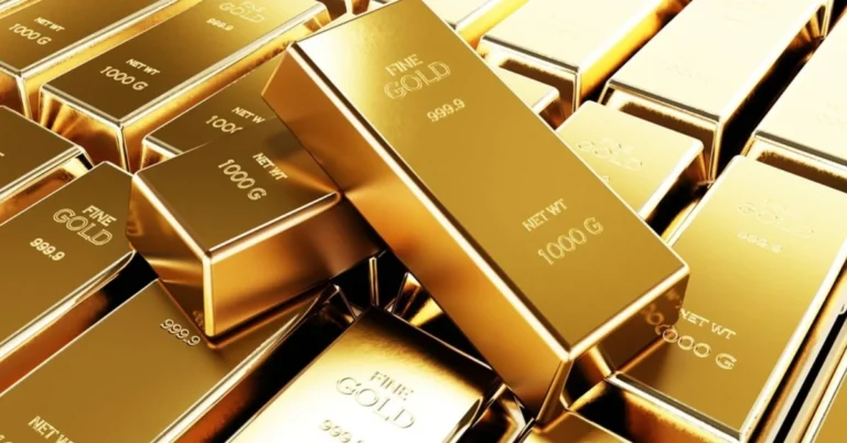 أسعار الذهب تتراجع عالميًا بأكثر من 2% مع ارتفاع أسعار النفط