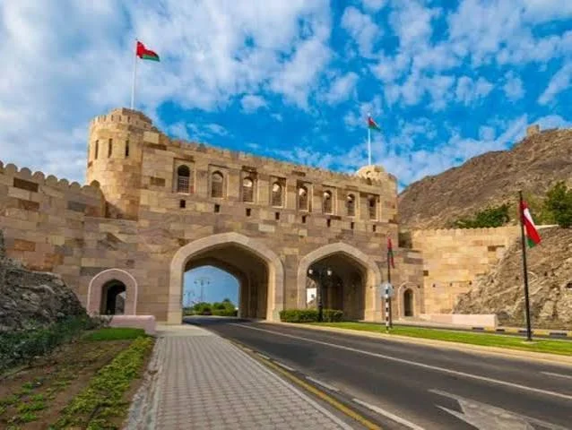 مسندم العُمانية تتعرض لاستهداف بطائرات مسيّرة