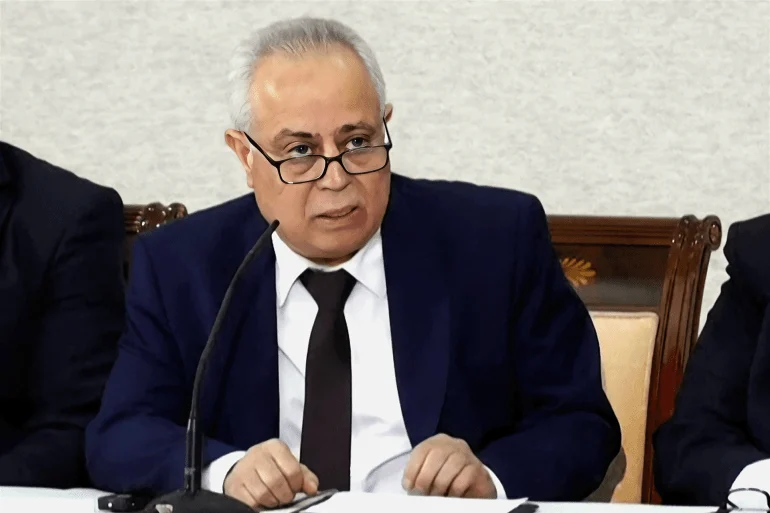 من هو عبد الحميد العواك رئيس مجلس الشعب السوري الجديد