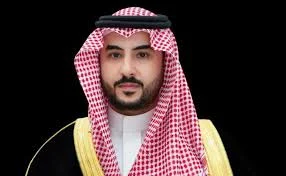 وزير الدفاع خالد بن سلمان يعزي أمير قطر في وفاة الشيخ حمد بن خليفة