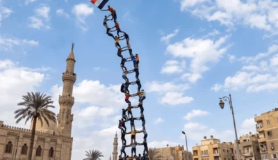فيديو هرم بشري في مصر بعد المونديال.. مقاطع مولدة بالذكاء الاصطناعي