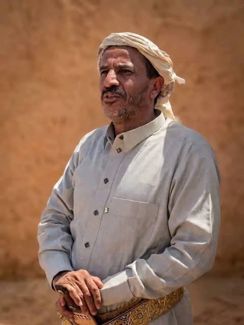 وسط احتدام صراع الإصلاح والسلفيين على مطرحه.. فدغم يتشبث بوساطة عمانية لإخراجه