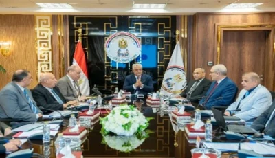 جمبلاط يوجه بتوسيع البرامج التدريبية بشركات الإنتاج الحربي