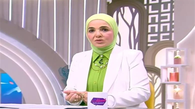 تفاصيل منى عبدالغني