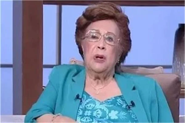 نوال الدجوي تشكو حسابا على فيسبوك للمجلس الأعلى للإعلام بتهمة نشر أخبار كاذبة