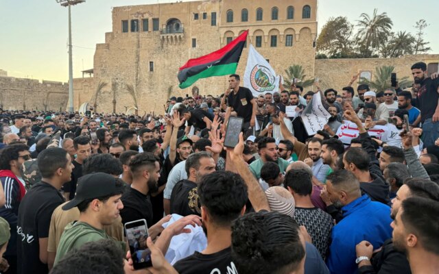 رويترز عن مصادر: باكستان تتوسط لحل الأزمة في ليبيا | أخبار