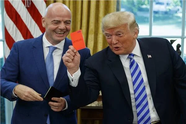 البيت الأبيض يتدخل لدى فيفا لإلغاء طرد مهاجم أمريكا في كأس العالم
