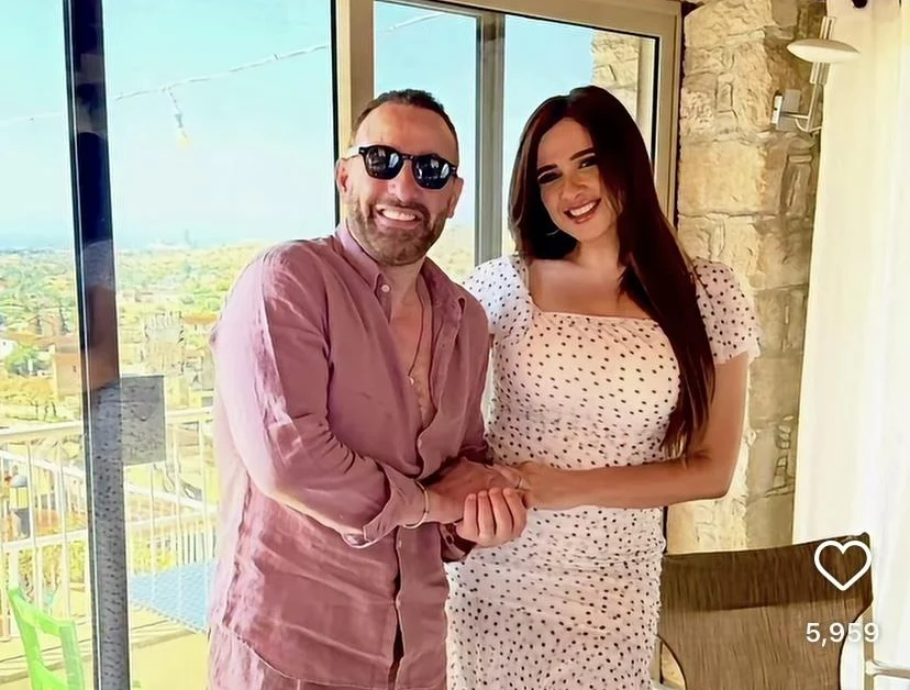 ياسمين عبد العزيز تكشف صورة جديدة مع أحمد السقا من فيلم خلي بالك من نفسك
