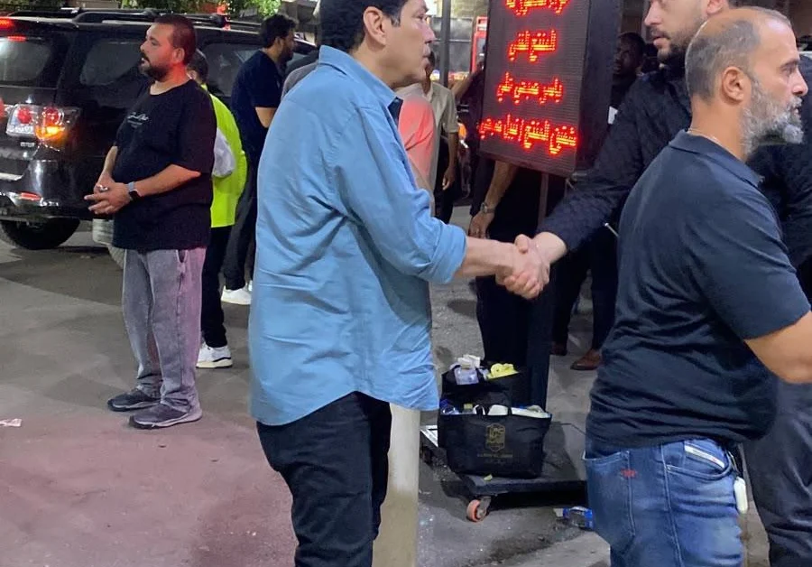 نجوم الفن يشاركون في عزاء المنتج ياسر صبحي بمسجد الحامدية الشاذلية