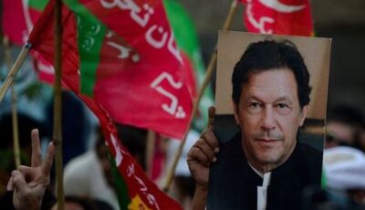 الحكومة الباكستانية تطعن في قرار نقل عمران خان إلى مستشفى خاص