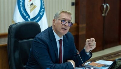 بالمستندات، لجنة العلاقات العامة بوزارة البترول أمام علامات استفهام حول مخالفة ضوابط التعاقد مع الفنادق