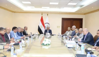 وزير الإنتاج الحربي يبحث مستجدات الإنتاج وخطط تطوير الشركات التابعة