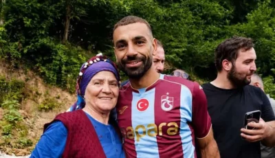 جماهير بشكتاش تهاجم محمد صلاح خلال مراسم تقديم فلاهوفيتش