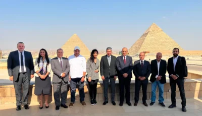 وزير السياحة والآثار يلتقي نظيره الأردني لبحث تعزيز التعاون المشترك