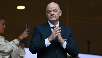 إنجلترا والاتحاد الأوروبي لكرة القدم (يويفا) يواصلان التهديد بمقاطعة كأس العالم مع تصاعد الصراع الداخلي في الفيفا على الرغم من اعتذار جياني إنفانتينو