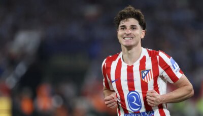 رغم رفض سيميوني.. برشلونة يمنح ألفاريز فرصة أخيرة لكسر عناد أتلتيكو