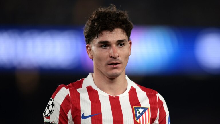 المهاجم الوحيد.. ماذا فعل ألفاريز في مران أتلتيكو مدريد؟