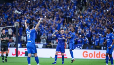 ملك الاحتراف.. الهلال في كفة والنصر والاتحاد والأهلي بأخرى!