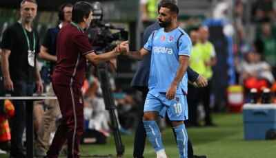 كابوس محمد صلاح في تركيا مستمر .. استقالة مدرب طرابزون سبور والنادي يرفض!