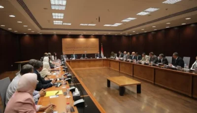 وزير السياحة يبحث تطوير منظومة العمل بالمجلس الأعلى للآثار