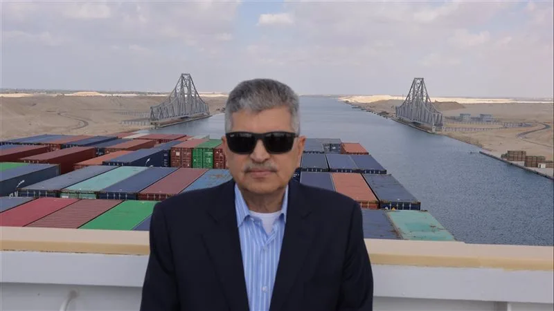 أسامة ربيع: ابتكرنا خدمات بحرية جديدة عززت العائدات الدولارية لهيئة قناة السويس