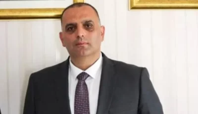 قوات الاحتلال تعتقل وزير شؤون القدس بعد اقتحام منزله