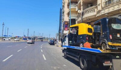حملات مرورية مكثفة بالإسكندرية لضبط التكاتك المخالفة