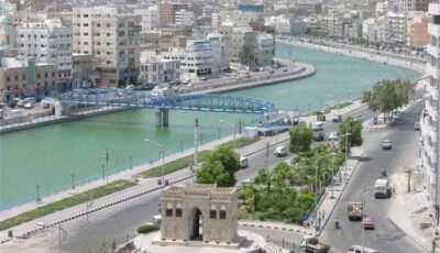 المشهد اليمني – المكلا على صفيح ساخن: مخطط لنشر مسلحين وتحدي الأجهزة الأمنية