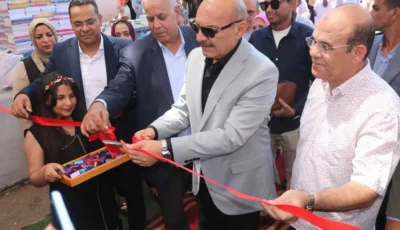 محافظ السويس يفتتح معرض أهلاً مدارس بميدان الأربعين