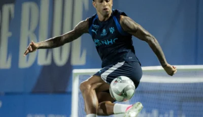 كانسيلو يتدرب مع الهلال.. وبرشلونة يترقب الحسم