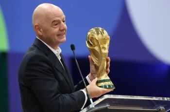 الاتحاد الأوروبي لكرة القدم يتمسّك بمقاطعته بطولات كأس العالم