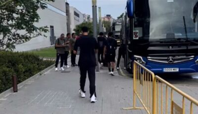 الأهلي يصل ستاد كامب نو استعدادا لمواجهة برشلونة في كأس خوان جامبر