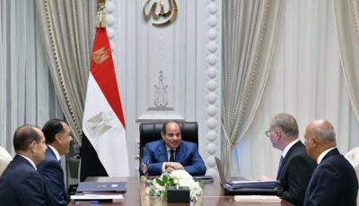 ترسيخ دور مصر كمركز لتداول وإسالة وتصدير الغاز يتصدر لقاء السيسي ورئيس شركة إيني