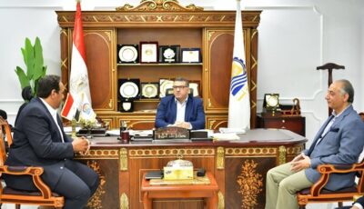محافظ قنا يوجه بحصر الأراضي غير المستغلة لطرحها ضمن “حياة كريمة” وإقامة مشروعات صناعية