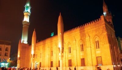 موعد أذان العشاء اليوم الأربعاء 19 -8 -2026 في القاهرة والمحافظات