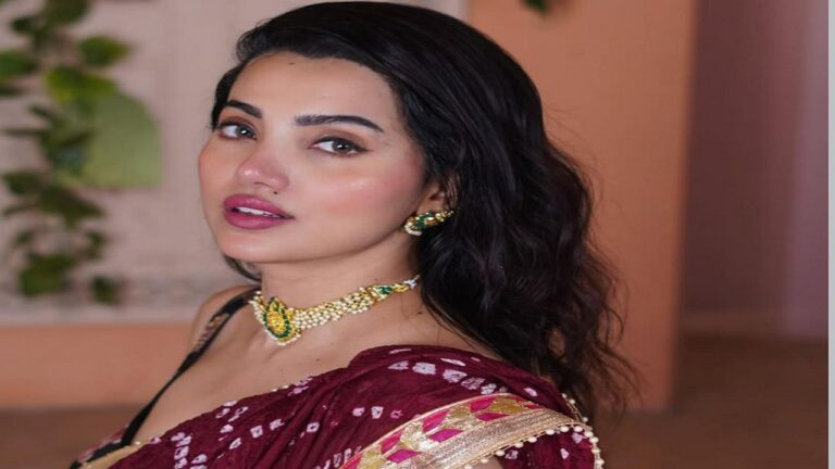 الممثلة الهندية أنانيا راج