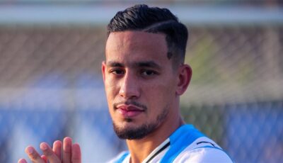بيراميدز يعلن التعاقد مع الجزائري أحمد نذير بو علي