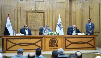محافظ قنا يستجيب لعدد من شكاوى المواطنين في اللقاء المفتوح ويفحص 205 طلبات ويوجه بسرعة حلها
