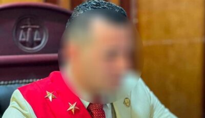 من الوشاح القضائي إلى البالطو والزي الميري.. كيف يصنع منتحلي الصفة هيبة وهمية؟.. خبراء: المحتالون يقرأون احتياجات الضحايا ويستغلون الخوف والطمع والرغبة في الأمان.. والمشكلة في الرقابة