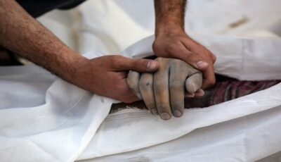 شهيد وإصابتان في استهداف للاحتلال وسط قطاع غزة