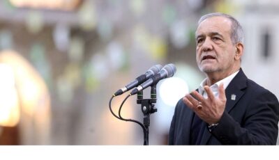 الرئيس الإيراني: نتمسك بالتفاوض وسنواجه بحزم الضغوط الاقتصادية
