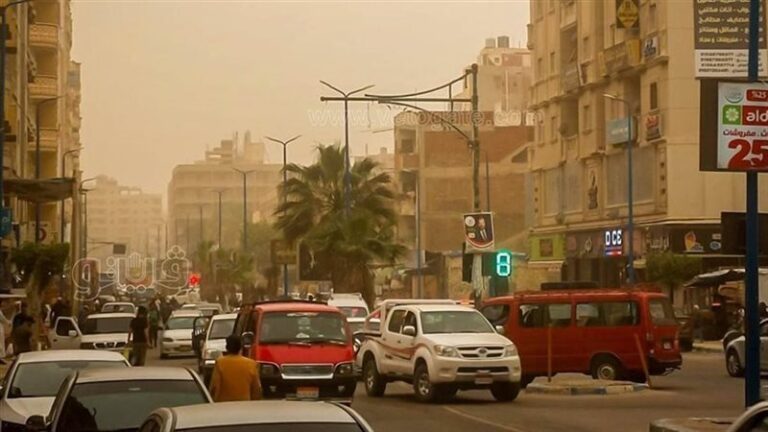 رياح مثيرة للرمال والأتربة وشبورة كثيفة، الظواهر الجوية المتوقعة اليوم الأربعاء