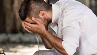 صليت وتذكرت أني لم أتوضأ؟ أمين الفتوى يجيب (فيديو)