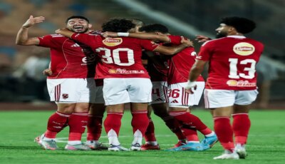 ميدو يفتح النار على حكم مباراة الأهلي وإنبي: “ضربة جزاء من وحي الخيال”