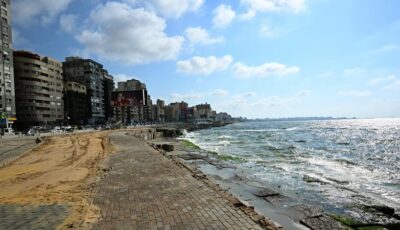 رئيس الوزراء يتفقد مشروع تطوير كورنيش الإسكندرية (صور)