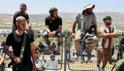مستوطنون يهاجمون منازل الفلسطينيين في منطقة البويرة شرق الخليل